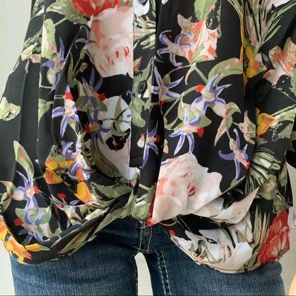 🌸New🌸 Women’s Roll Up Sleeves Blouse Top L INC - Picture 5 of 12